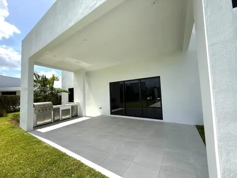16776 Natures Way Weston FL 33326