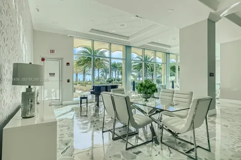 2501 S Ocean Drive Hollywood FL 33019