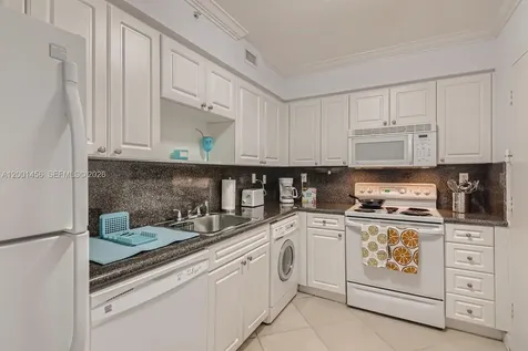 2501 S Ocean Drive Hollywood FL 33019
