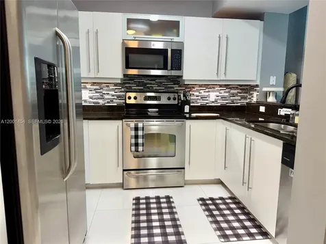 7355 SW 89th Street Miami FL 33156