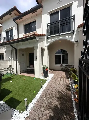3533 NW 30th Court Lauderdale Lakes FL 33311