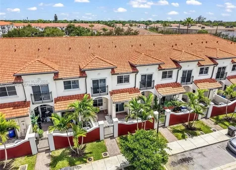 3533 NW 30th Court Lauderdale Lakes FL 33311