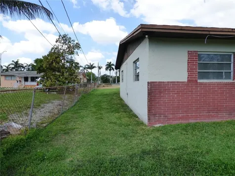 11000 NW 21st Court Miami FL 33167