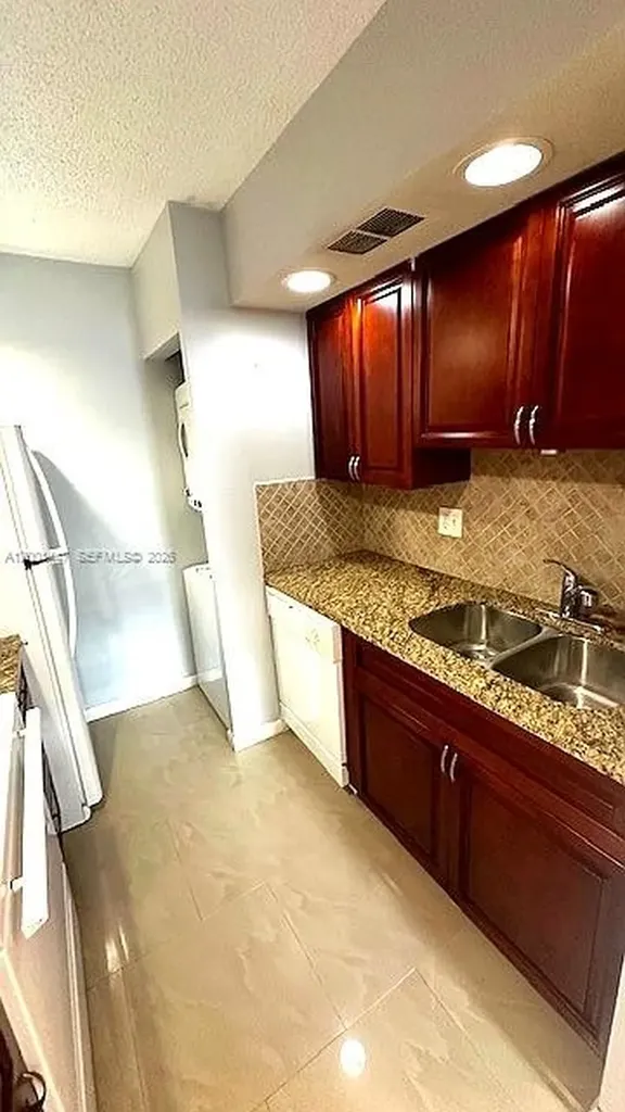 10176 Twin Lakes Drive Coral Springs FL 33071