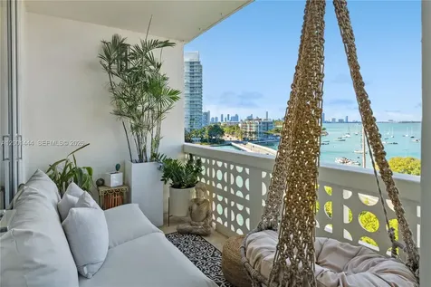 1670 Lincoln Court Miami Beach FL 33139