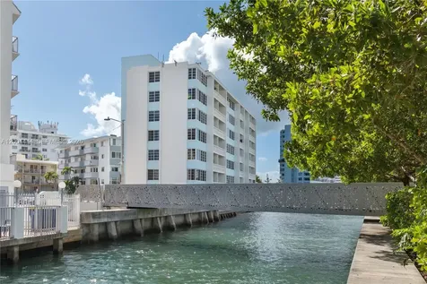 1670 Lincoln Court Miami Beach FL 33139