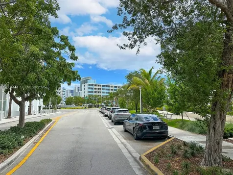 1670 Lincoln Court Miami Beach FL 33139