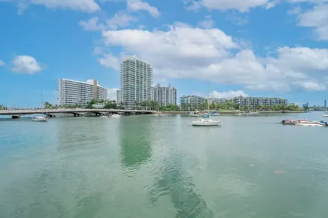 1670 Lincoln Court Miami Beach FL 33139