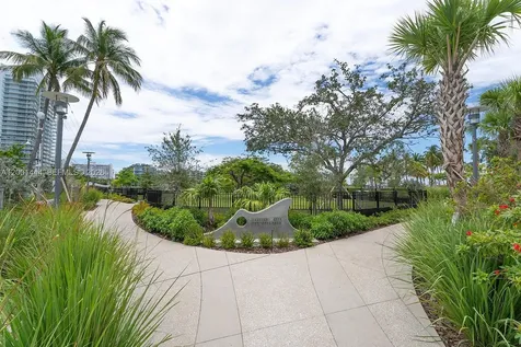 1670 Lincoln Court Miami Beach FL 33139