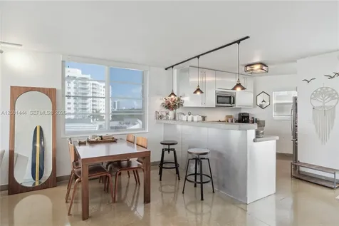 1670 Lincoln Court Miami Beach FL 33139
