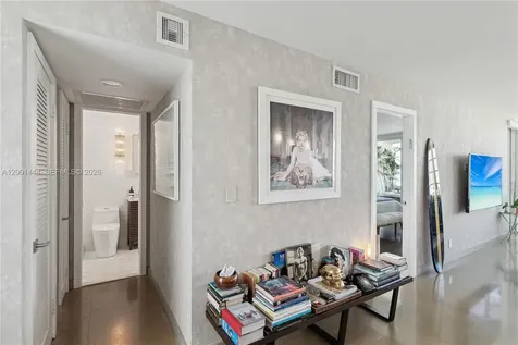 1670 Lincoln Court Miami Beach FL 33139