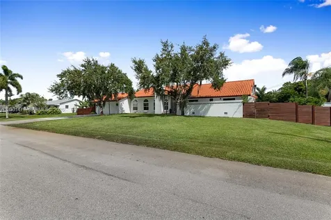 11431 NW 27th Street Plantation FL 33323