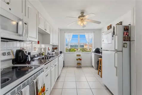 2851 NE 183rd Street Aventura FL 33160