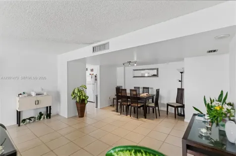 2851 NE 183rd Street Aventura FL 33160