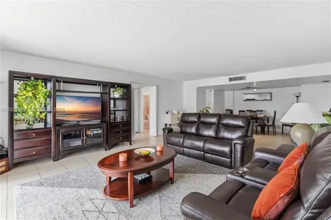 2851 NE 183rd Street Aventura FL 33160