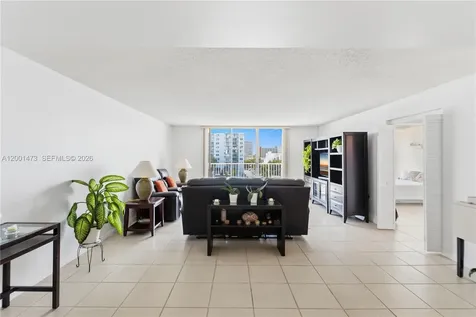 2851 NE 183rd Street Aventura FL 33160