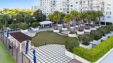 2851 NE 183rd Street Aventura FL 33160