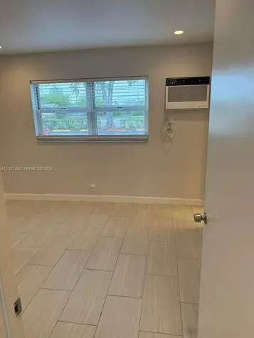 5150 NE 6th Avenue Oakland Park FL 33334