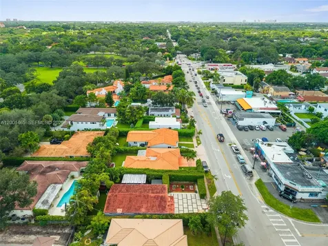 2121 Red Road Coral Gables FL 33155