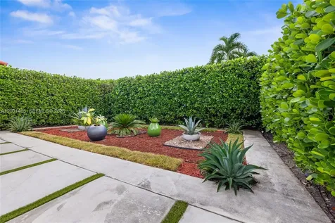 2121 Red Road Coral Gables FL 33155