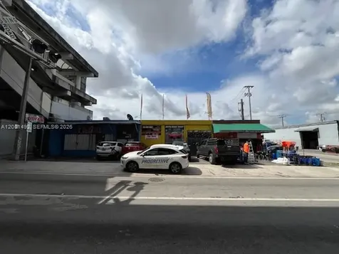 1120 E 25th Street Hialeah FL 33013