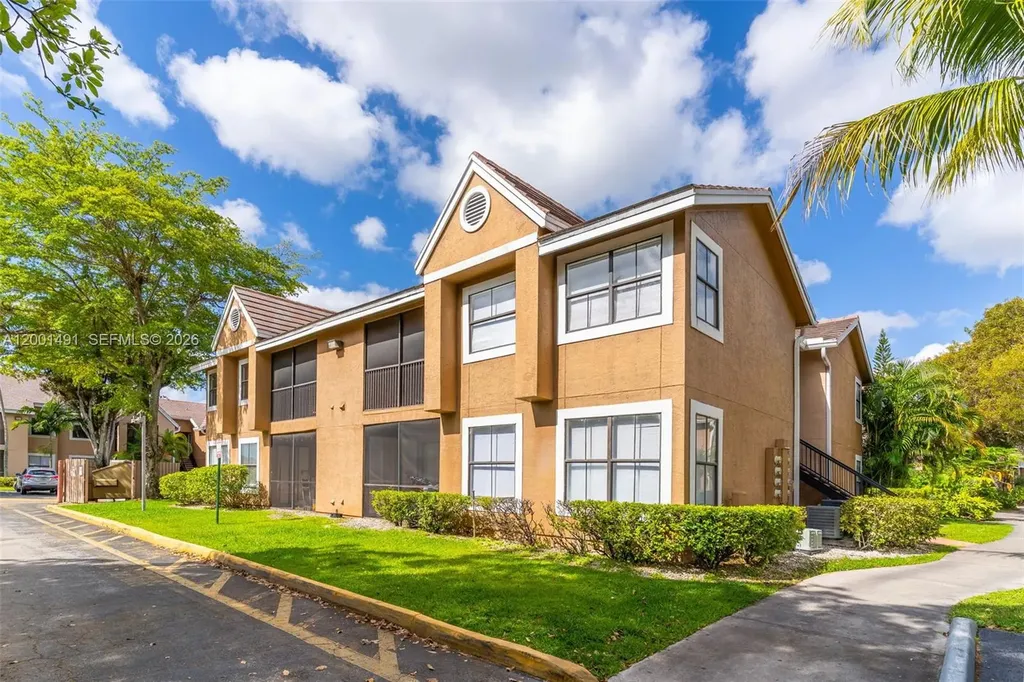 10680 SW 155th Place Miami FL 33196