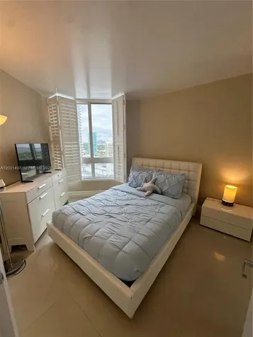 6365 Collins Avenue Miami Beach FL 33141