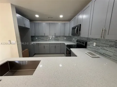5450 NW 94th Terrace Sunrise FL 33351