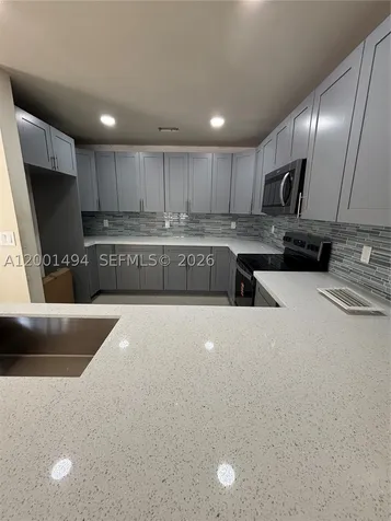 5450 NW 94th Terrace Sunrise FL 33351