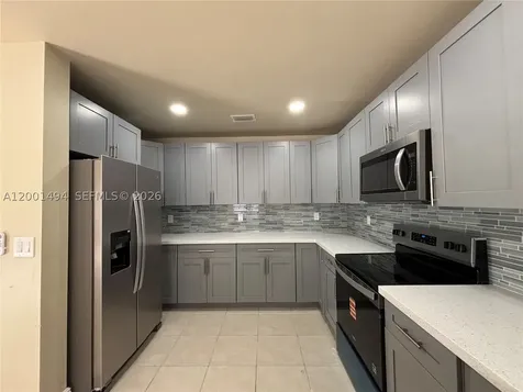 5450 NW 94th Terrace Sunrise FL 33351