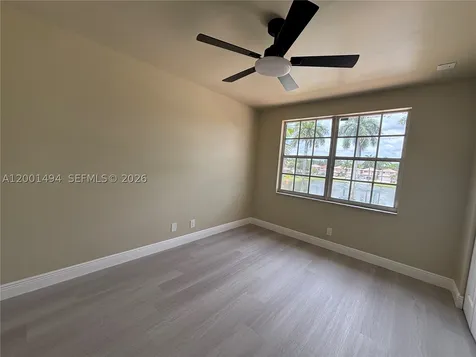 5450 NW 94th Terrace Sunrise FL 33351