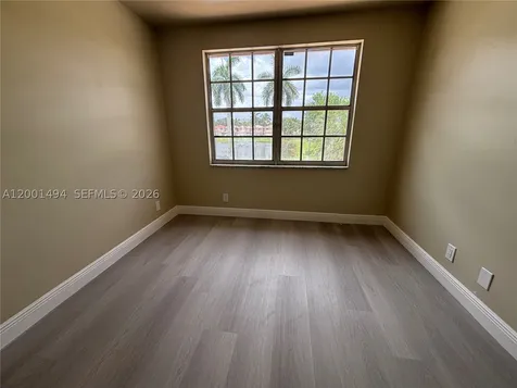 5450 NW 94th Terrace Sunrise FL 33351