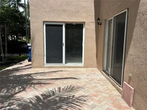 5450 NW 94th Terrace Sunrise FL 33351