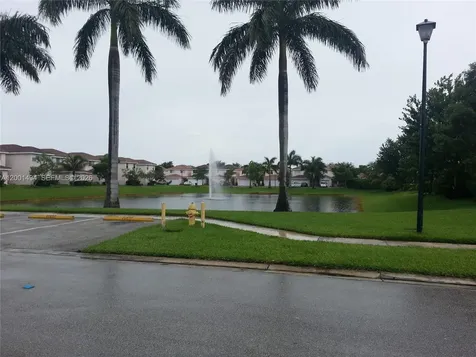 5450 NW 94th Terrace Sunrise FL 33351