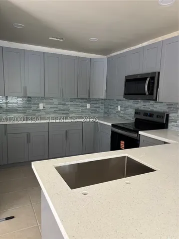 5450 NW 94th Terrace Sunrise FL 33351