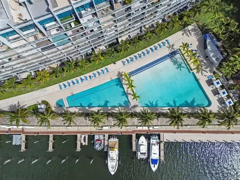 2950 NE 188th Street Aventura FL 33180