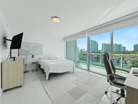 2950 NE 188th Street Aventura FL 33180