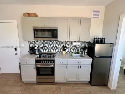 2932 NW 16th Avenue Miami FL 33142