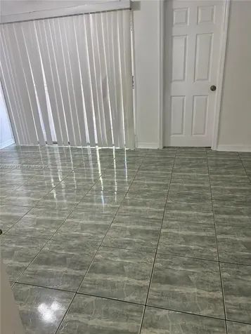270 NE 142nd Street Miami FL 33161