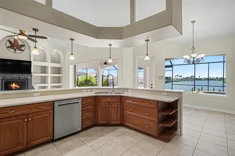 4214 Gulfstream Parkway Cape Coral FL 33993