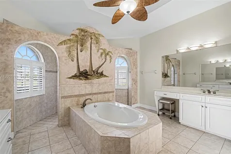 4214 Gulfstream Parkway Cape Coral FL 33993