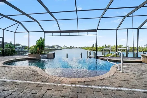 4214 Gulfstream Parkway Cape Coral FL 33993