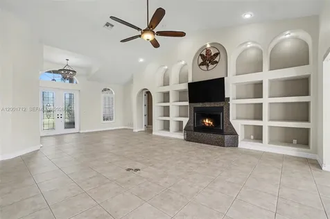4214 Gulfstream Parkway Cape Coral FL 33993