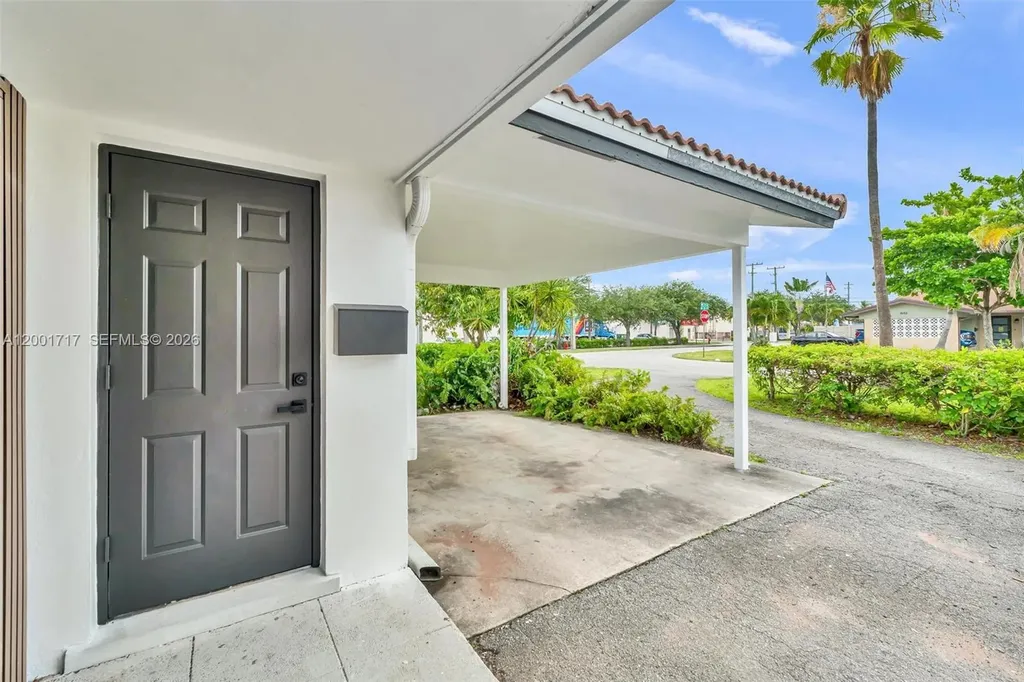1611 NE 50th Court Fort Lauderdale FL 33334