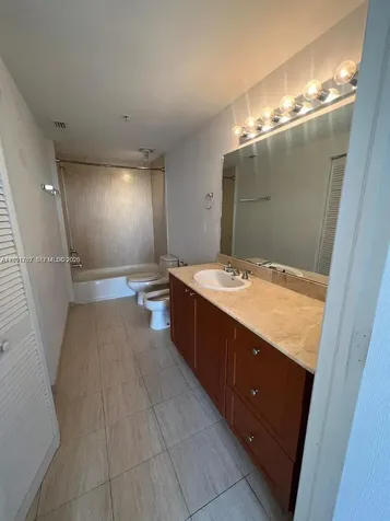 2425 SW 27th Avenue Miami FL 33145