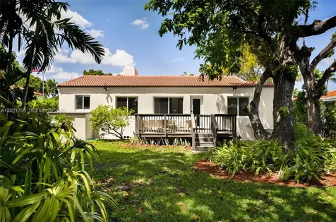 2332 SW 19th Terrace Miami FL 33145