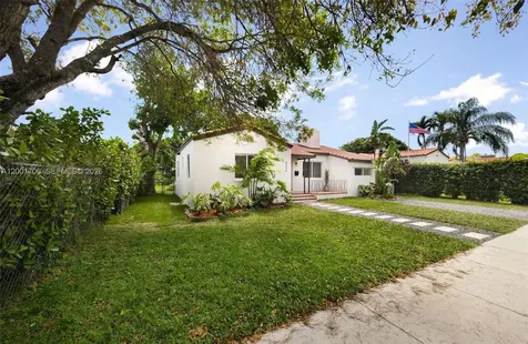 2332 SW 19th Terrace Miami FL 33145