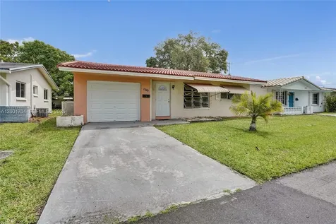 5712 NW 66th Avenue Tamarac FL 33321