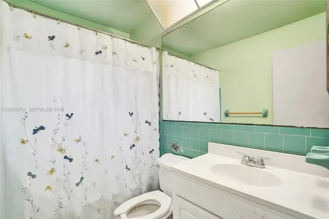 5712 NW 66th Avenue Tamarac FL 33321
