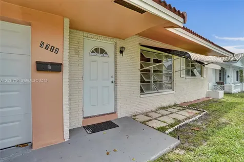 5712 NW 66th Avenue Tamarac FL 33321